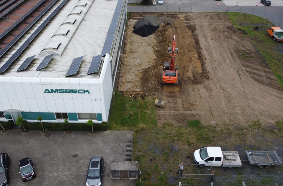 Firmengebäude Amsbeck MT erster Spatenstich