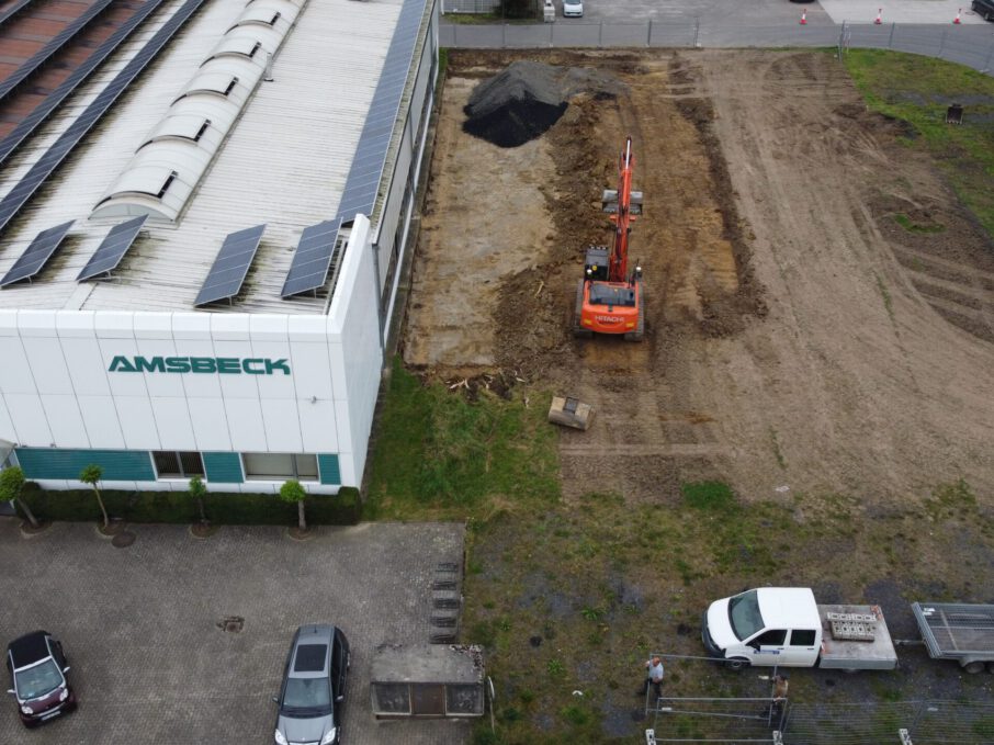 Firmengebäude Amsbeck MT erster Spatenstich