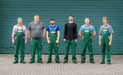 Teambild der Montage / Team picture of assembling department