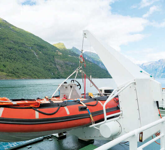 fliehkraftbremse davits rettungsboote centrifugal brake davit emergency boat {{brizy_dc_image_alt imageSrc=